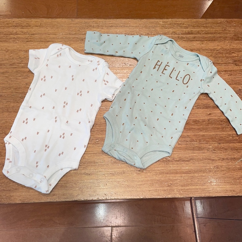 Unisex baby onesies